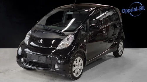 PEUGEOT iOn
