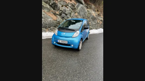 PEUGEOT iOn Lav km stand. Grei bybil!
