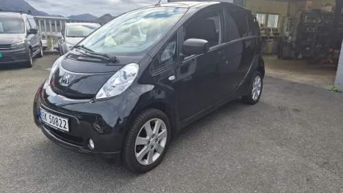 PEUGEOT iOn Eu til Feb 2028-LAV km-8 gode hjul-s hefte-Aut-lanolin