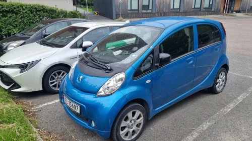 PEUGEOT ION