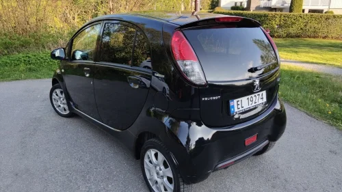 PEUGEOT ION Elbil nivå 1 64 hk edition