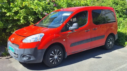 PEUGEOT PARTNER