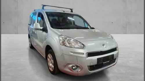 PEUGEOT PARTNER ELECTRIC - 3 SETER - PRAKTISK BY-ARBEIDSBIL 22.5KW