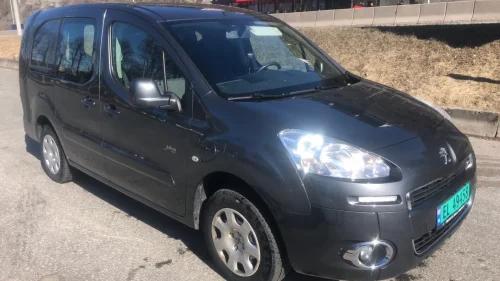 PEUGEOT PARTNER Elektrisk - Lang versjon - Gratis parkering og bom!