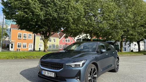 POLESTAR 2 Long Range AWD, Panorama, Hengerfeste Pilot plus
