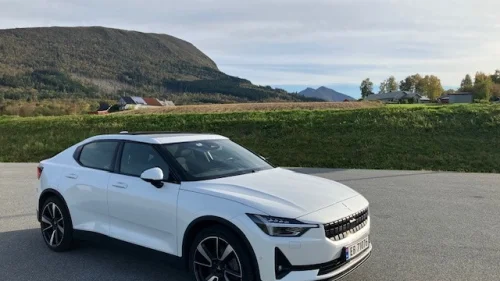 POLESTAR 2 Pilot, Plus, Long Range Dual Motor 300 kW