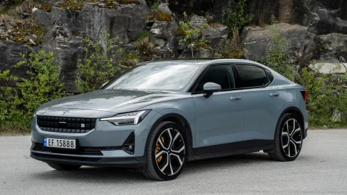 POLESTAR 2 Long Range Dual Motor Performance Pack Plus Pilot Krok