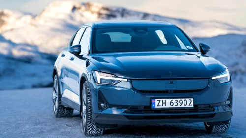 POLESTAR 2 Long Range Dual Motor Plus Pack