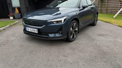 POLESTAR 2 Long Range Single Motor Plus og Pilot pack