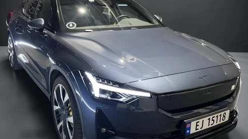 POLESTAR 2 Long Range Dual Motor Performance pilot Plus Krok