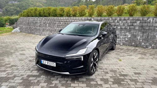POLESTAR 4 LR Dual motor Performance Plus Pilot Pack (K)