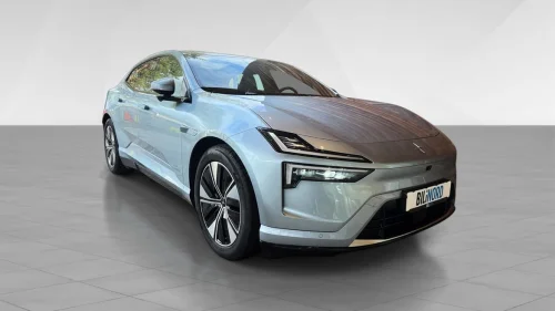 POLESTAR 4 Dual Motor AWD Plus & Pilot
