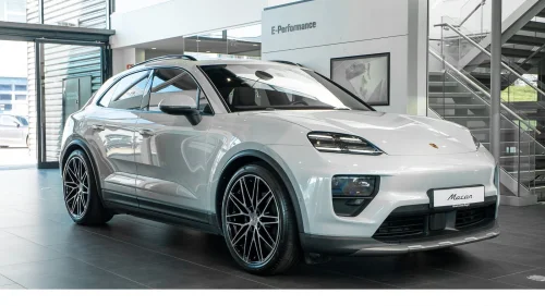 PORSCHE Macan 4 4 / Keyless / Luft understell / BOSE®  / 360-cam / 22``