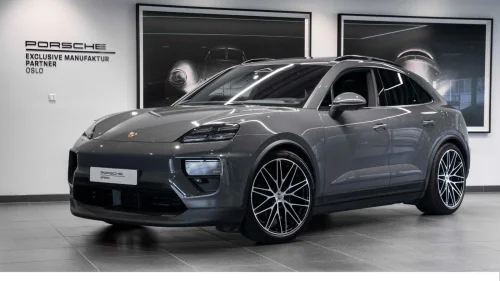 PORSCHE Macan 4 4 | Head-Up | 18-Veis | BOSE | 22" | ACC | Krok +++