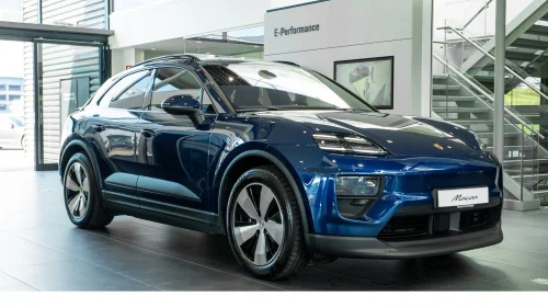 PORSCHE Macan 4 4 / H-feste / Bose®  / Led Matrix / Gentian Blue