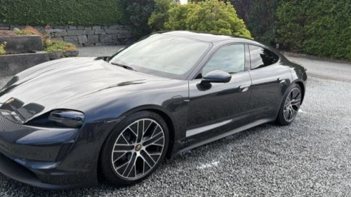 PORSCHE Taycan Performance Battery Plus