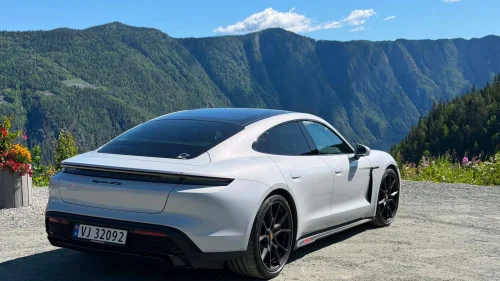 PORSCHE Taycan GTS GTS