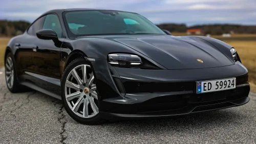 PORSCHE Taycan PBP,  (PAW) Porsche garanti April 2027