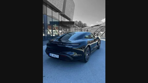 PORSCHE Taycan PBP