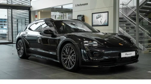 PORSCHE Taycan 4 4 Cross Turismo / 360cam / 18-veis / Keyless / BOSE®
