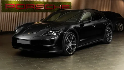 PORSCHE Taycan 4 Pano/21"/Sport-chrono/BOSE/ACC/18-vei/+++