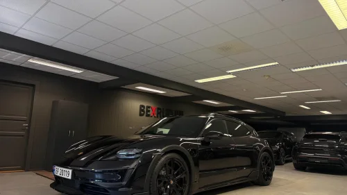 PORSCHE Taycan 4 Sport Chrono,P-Skjerm,Matrix,18-Veis,PDLS+,360,Luft,21"