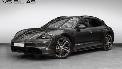 PORSCHE Taycan 4 4 PBP/S.Chrono/Rear-Axle/18-veis/Pano/LED/360/PASM/Bose
