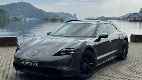 PORSCHE Taycan 4 4 Cross Turismo - Bose/18veis/Chrono/360/Pano/P.Display