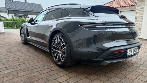 PORSCHE Taycan 4 4 - BOSE, Sport Chrono, ACC, Pano., PS+, Varmepumpe