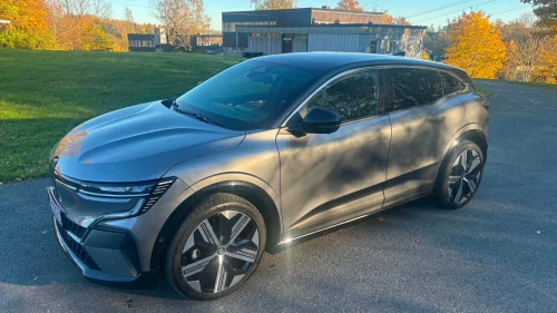 RENAULT MEGANE E-TECH ELECTRIC ICONIC 2023 - Topputgave - Nybilsgaranti
