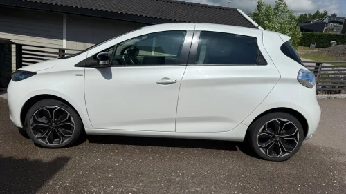 RENAULT ZOE