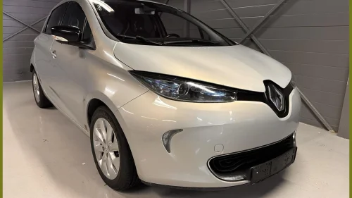 RENAULT ZOE -- OUTLET -----
