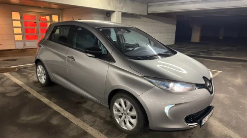 RENAULT ZOE Model 2016. Rygge kamera. Navigasjon. Ny stor service.