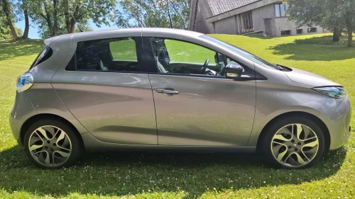 RENAULT ZOE med hyttelader.
