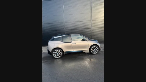 BMW I i3