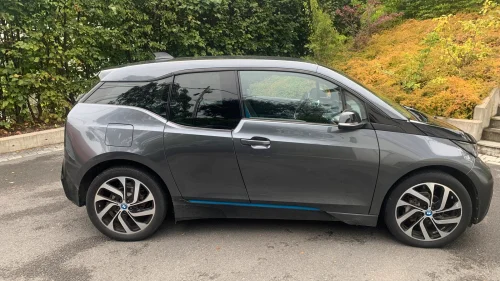 BMW I i3