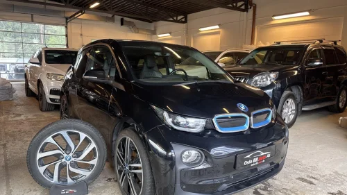 BMW I i3 75Ah/Navi/Cruise/P-sensor/Isofix/2Hjulsett/Dab+