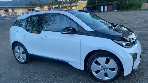 BMW I i3