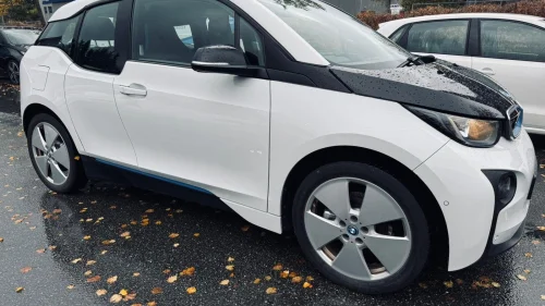 BMW i3 60AH/P-SENS/R.KAM/NAVI/DAB+/CRUISE/GARANTI/S+V++