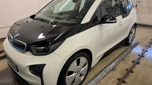 BMW I i3