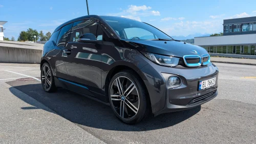 BMW i3