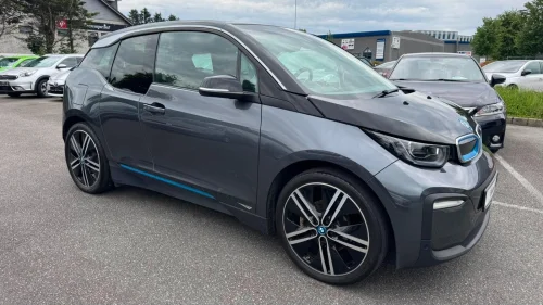 BMW I i3 120Ah/300KMCRUISE/PANO/R.KAM/NAVI/GARANT/S+V++