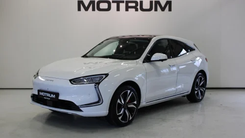 SERES 5 AWD / 585 HK / 483 KM - SE UTSTYR