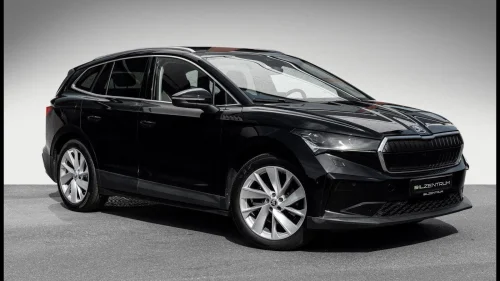 SKODA ENYAQ 60 IV60 62 KWh 405km ACC Krok Kamera Keyless DAB ++