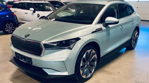 SKODA ENYAQ 80 IV80 - Skinn - Hengerfeste - Ryggekamera - Varme i ratt