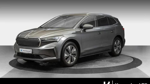 SKODA ENYAQ 80 iV80 / Matrix Beam / Krok / ACC / Memory / R. Kamera