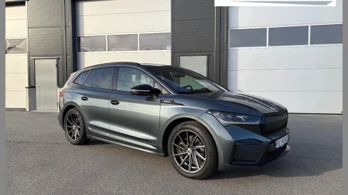SKODA ENYAQ 80 80 Sportline | HUD | Pano | 360°| H.heste |Park+| Info+
