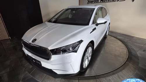 SKODA ENYAQ 80 iV80,Skinn,Navi,Kamera foran og bak,V-Dekk,Krok,Norsk