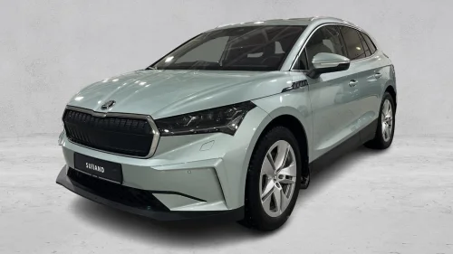 SKODA ENYAQ 80 Skinn Hengerfeste 360° Kamera Panoramatak HUD Carplay