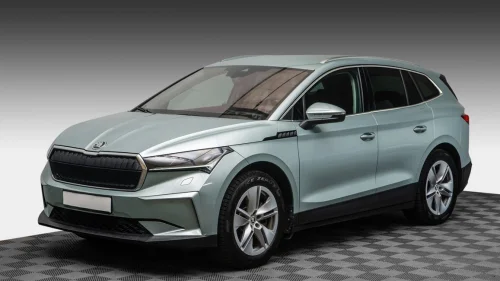 SKODA ENYAQ 80 iV80 - HUD - skinn - H.Feste - Wingbar